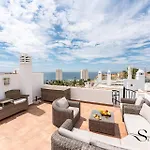 Сasa de vacaciones Beautiful Views Family Townhouse Steps From The *