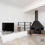 Beautiful Views Family Townhouse Steps From The *