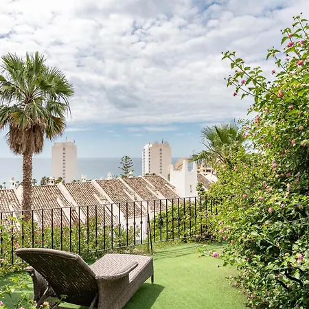 Beautiful Views Family Townhouse Steps From The
