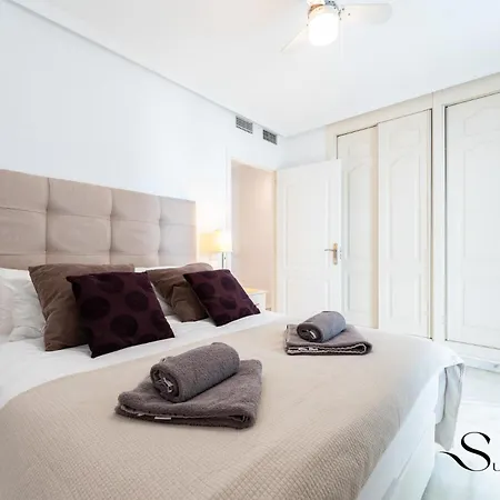 Beautiful Views Family Townhouse Steps From The Benalmádena
