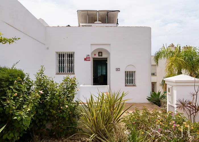 Beautiful Views Family Townhouse Steps From The * Benalmádena